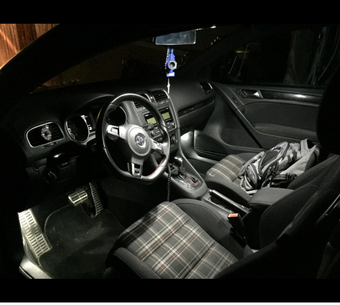 2012-Volkswagen-Passat-Install-3D-Design-T10-LED-Lighting-3